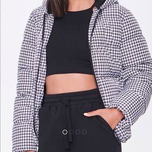 Houndstooth puffer jacket